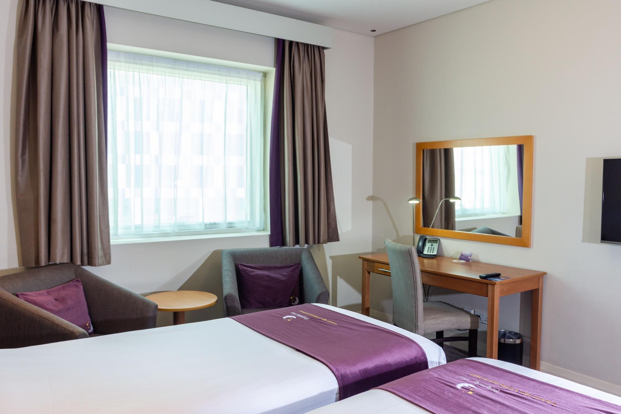 Premier Inn Abu Dhabi Capital Centre Exterior photo