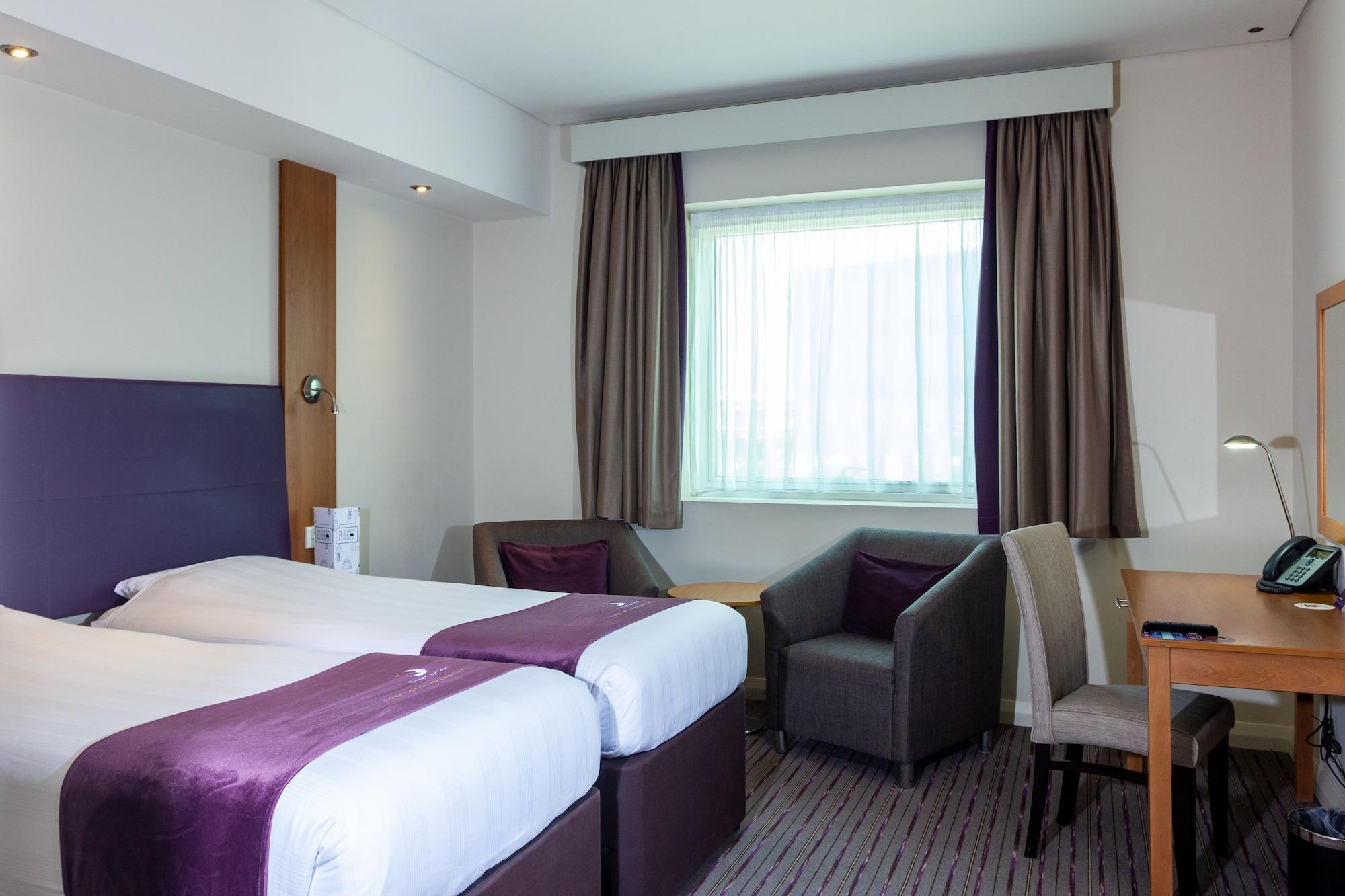 Premier Inn Abu Dhabi Capital Centre Exterior photo