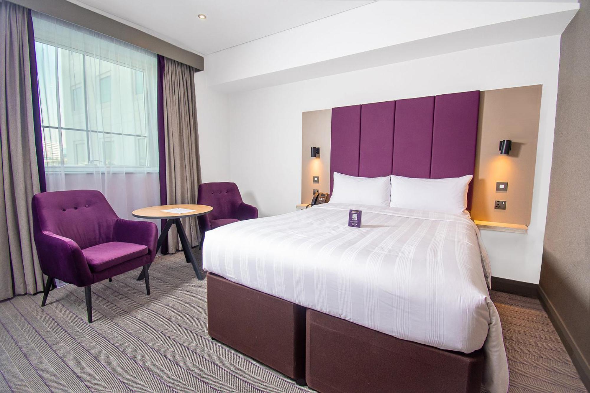 Premier Inn Abu Dhabi Capital Centre Room photo