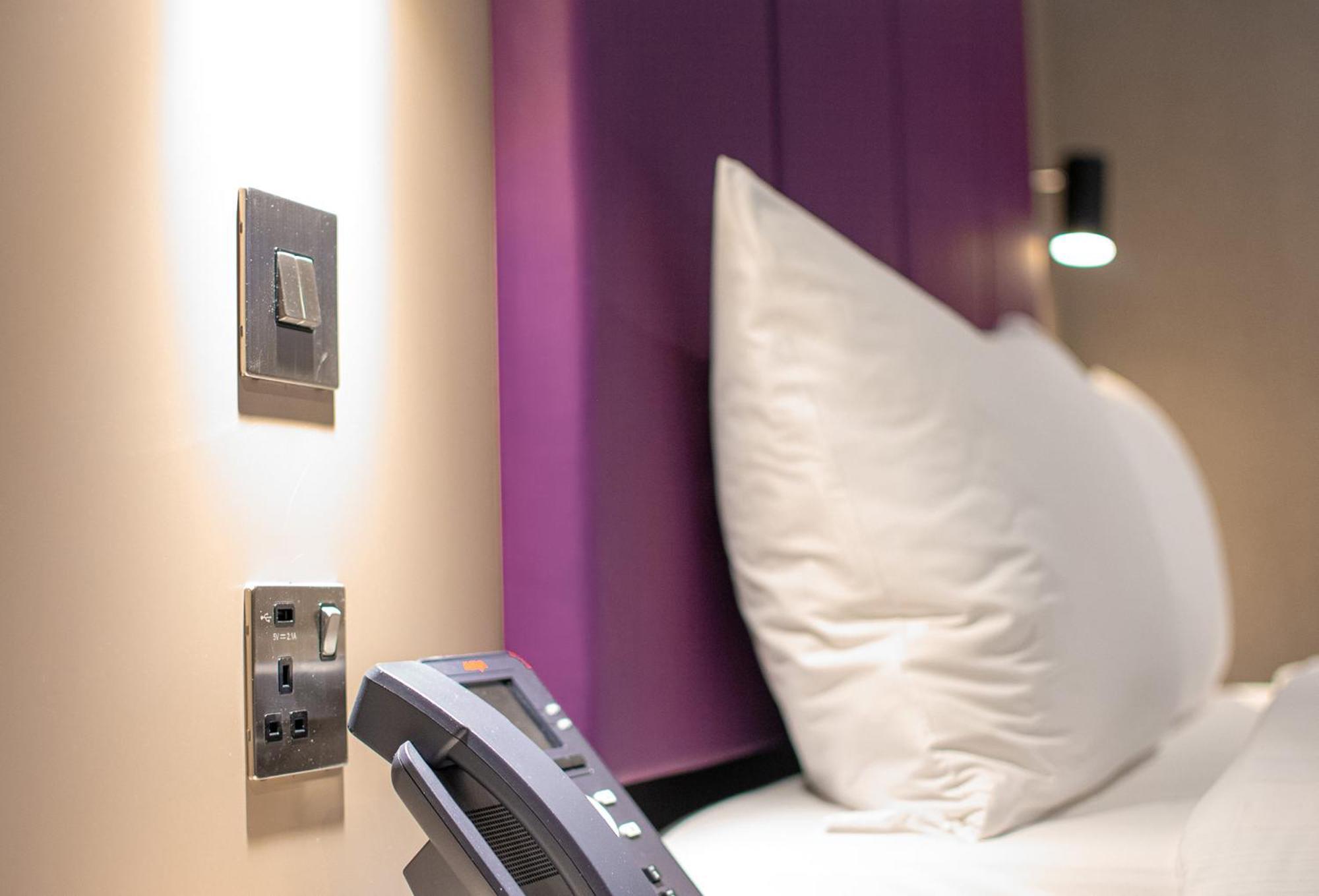 Premier Inn Abu Dhabi Capital Centre Room photo