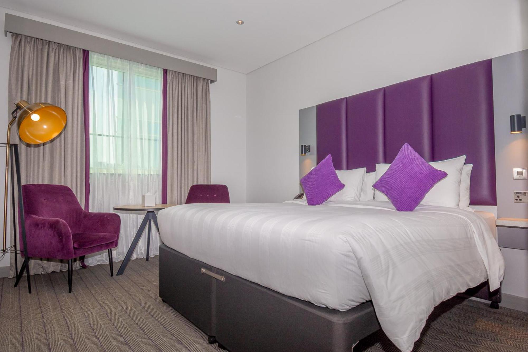 Premier Inn Abu Dhabi Capital Centre Room photo